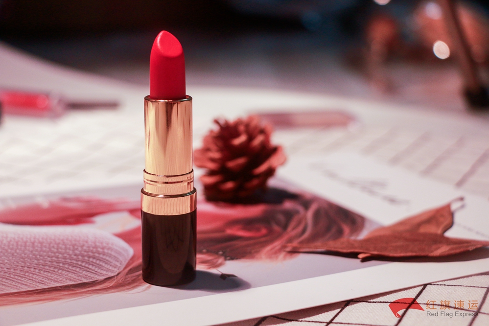 16392171564622.jpg 攝圖網_500617812_口紅(企業(yè)商用)_副本.jpg
